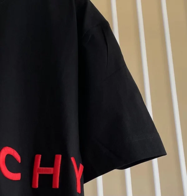 Givenchy T-shirt – GVS70 - Image 3