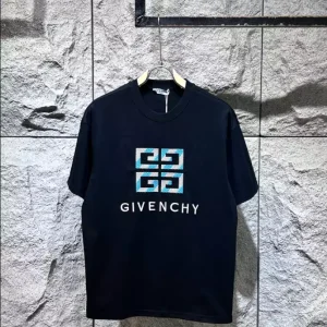Givenchy T-shirt – GVS40