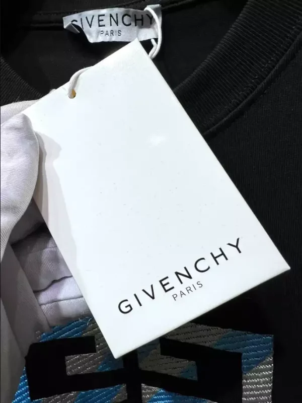 Givenchy T-shirt – GVS40 - Image 3