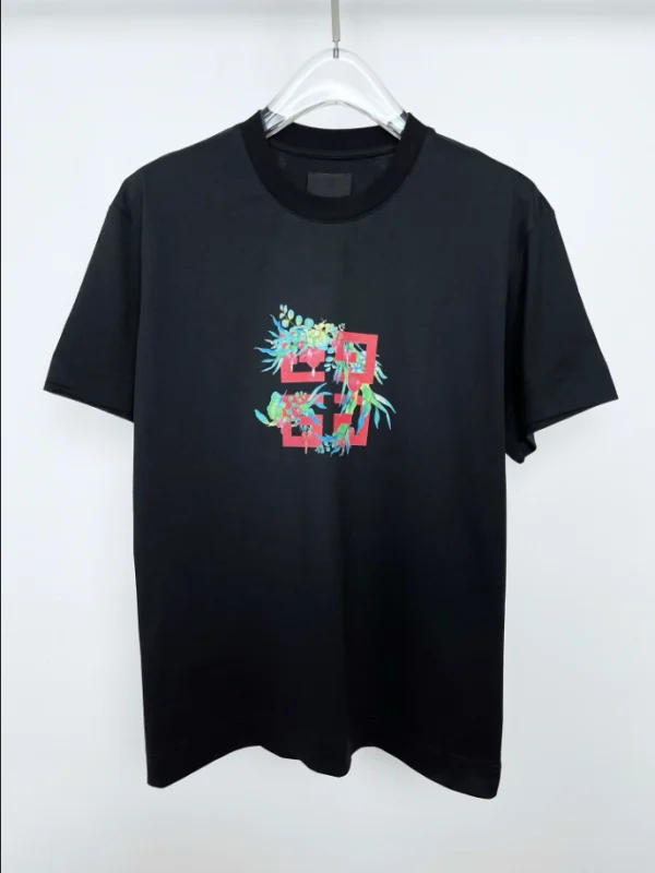 Givenchy T-shirt – GVS42