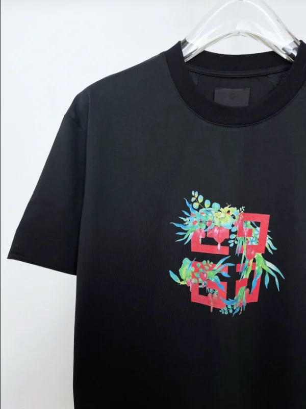 Givenchy T-shirt – GVS42 - Image 4