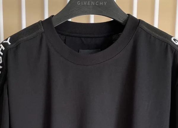Givenchy T-shirt – GVS46 - Image 4