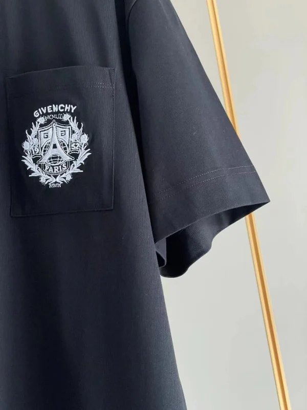 Givenchy T-shirt – GVS52 - Image 7