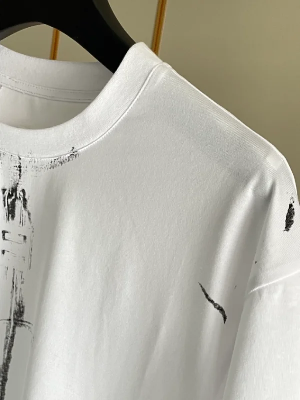 Givenchy T-shirt – GVS53 - Image 4