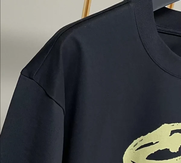 Givenchy T-shirt – GVS54 - Image 7