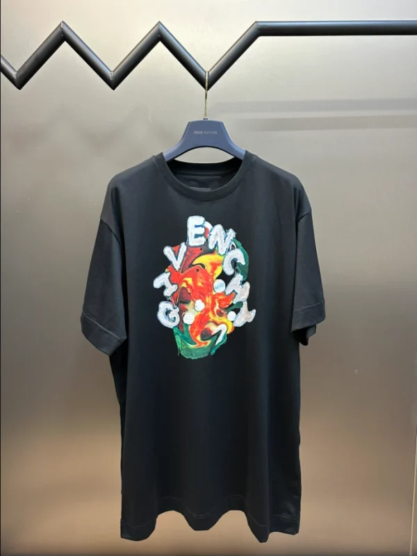 Givenchy T-shirt – GVS66