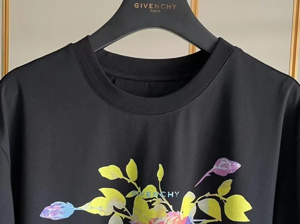 Givenchy T-shirt – GVS72 - Image 6