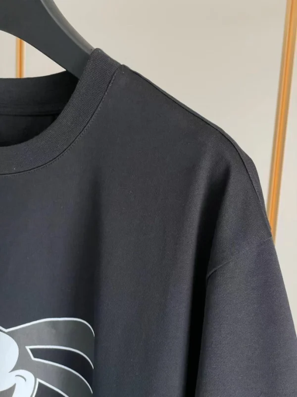 Givenchy T-shirt – GVS73 - Image 5