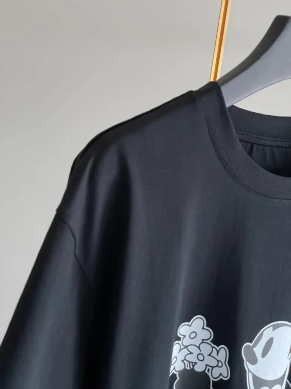 Givenchy T-shirt – GVS73 - Image 6