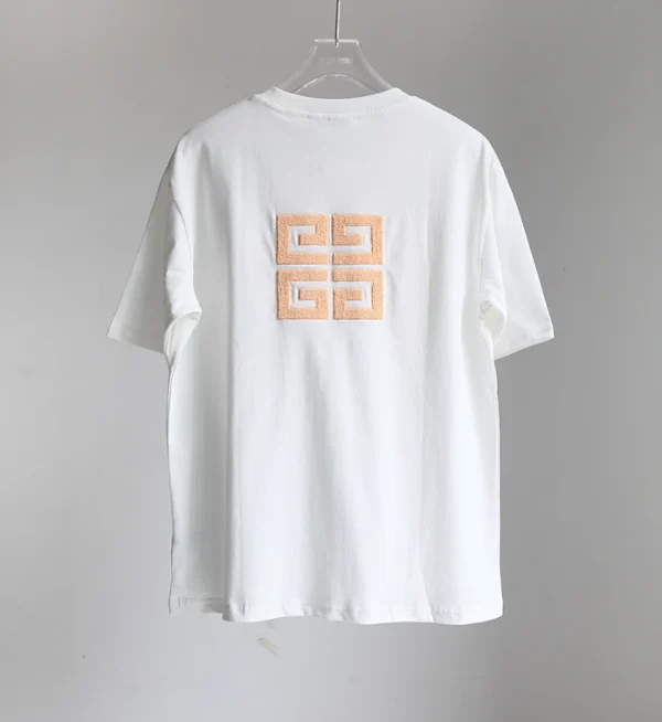 Givenchy T-shirt – GVS74 - Image 2