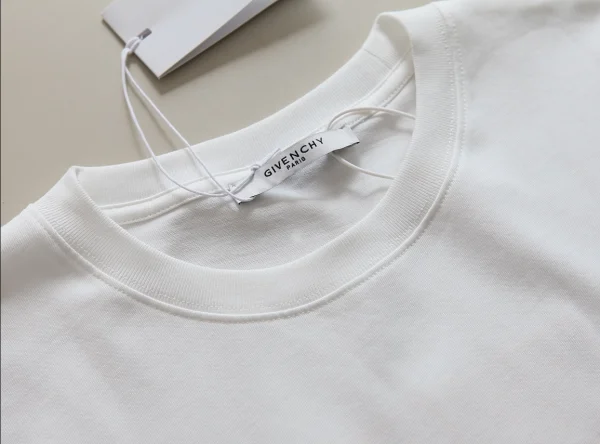 Givenchy T-shirt – GVS74 - Image 5