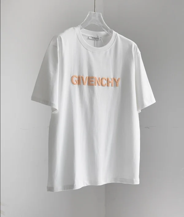 Givenchy T-shirt – GVS74 - Image 8