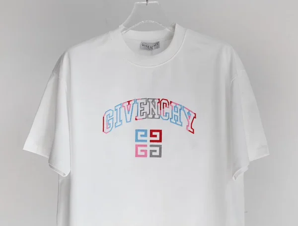 Givenchy T-shirt – GVS75 - Image 3