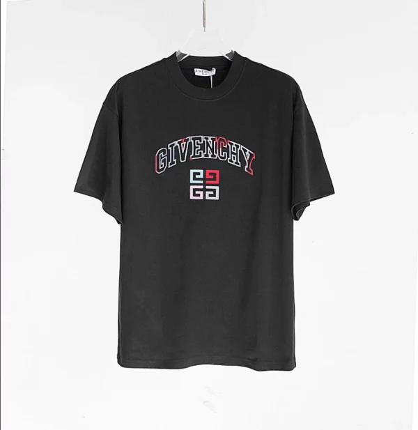 Givenchy T-shirt – GVS76