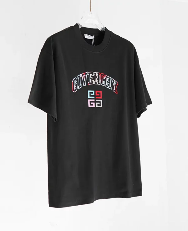 Givenchy T-shirt – GVS76 - Image 4