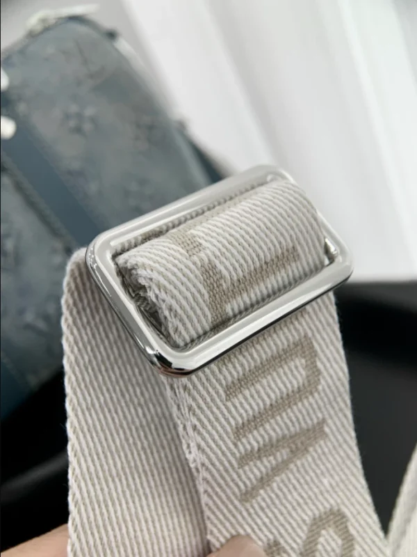 LOUIS VUITTON BANDOULIÈRE KEEPALL 25 – WLM561 - Image 8