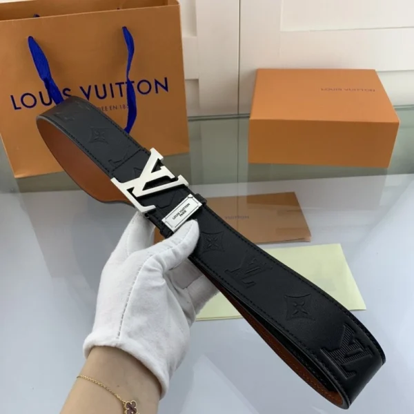 LOUIS VUITTON BELT – B0196