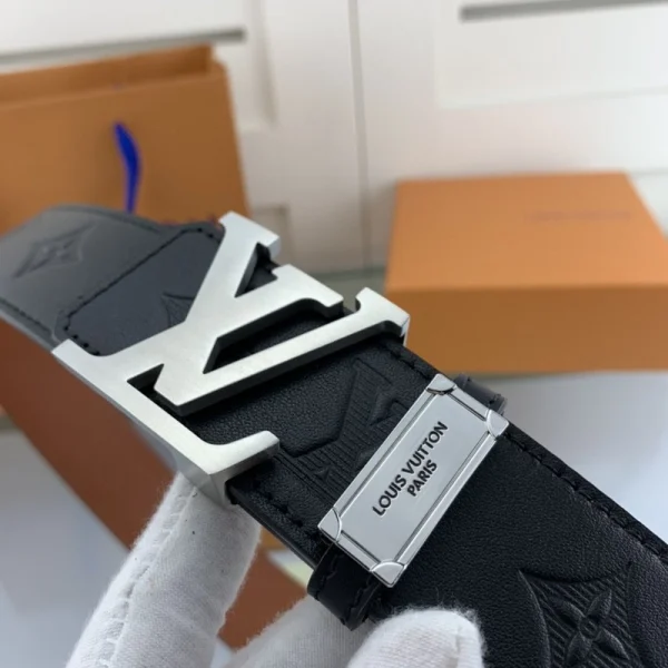 LOUIS VUITTON BELT – B0196 - Image 2
