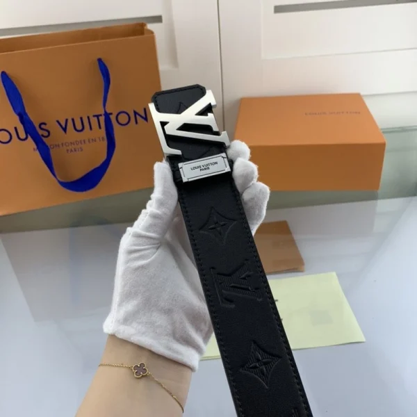 LOUIS VUITTON BELT – B0196 - Image 4