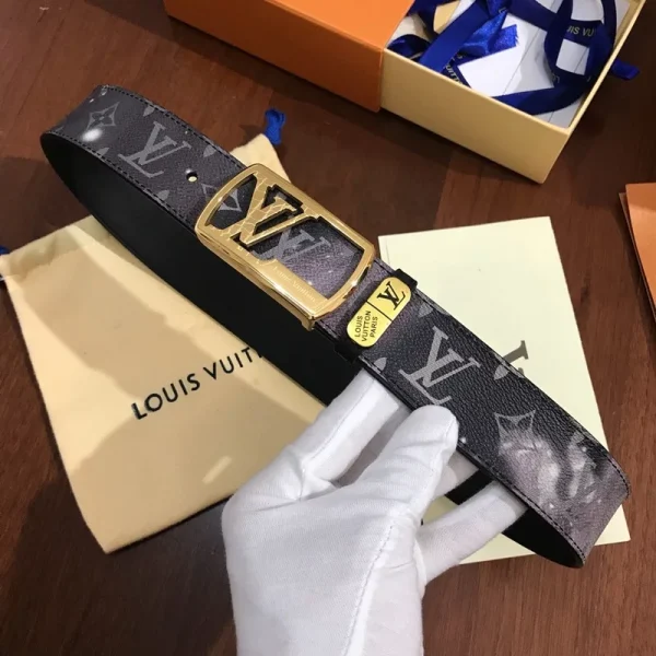 LOUIS VUITTON BELT – B0203