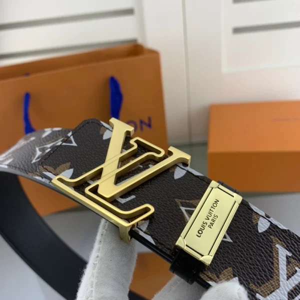 LOUIS VUITTON BELT – B0206 - Image 8
