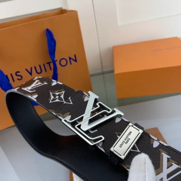 LOUIS VUITTON BELT – B0207 - Image 4