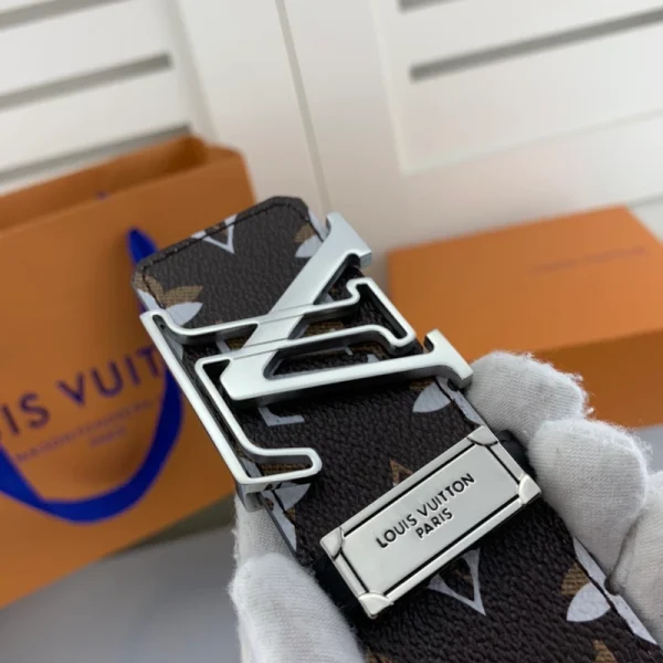 LOUIS VUITTON BELT – B0207 - Image 5