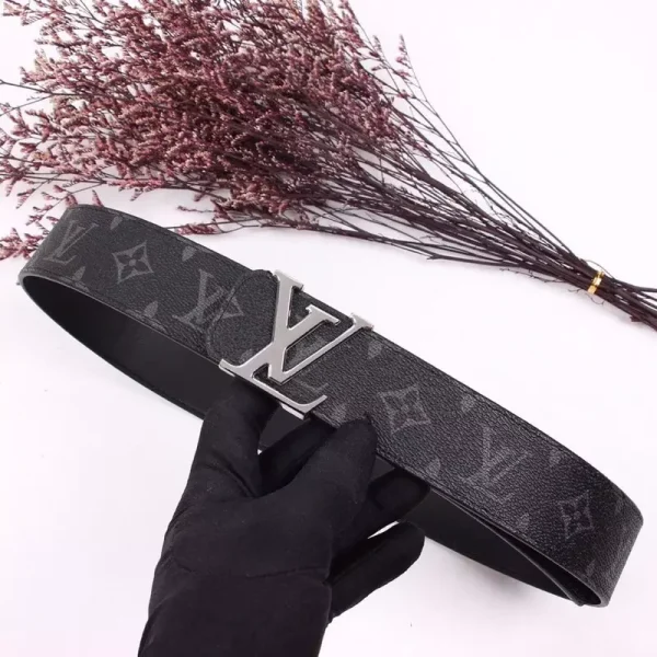 LOUIS VUITTON BELT – B0224