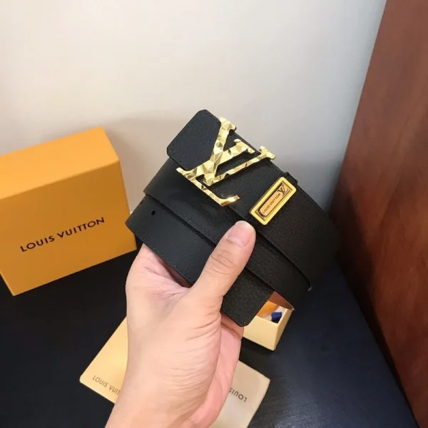 LOUIS VUITTON BELT – B0232