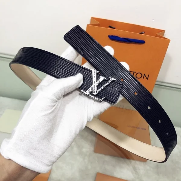 LOUIS VUITTON BELT – B0236