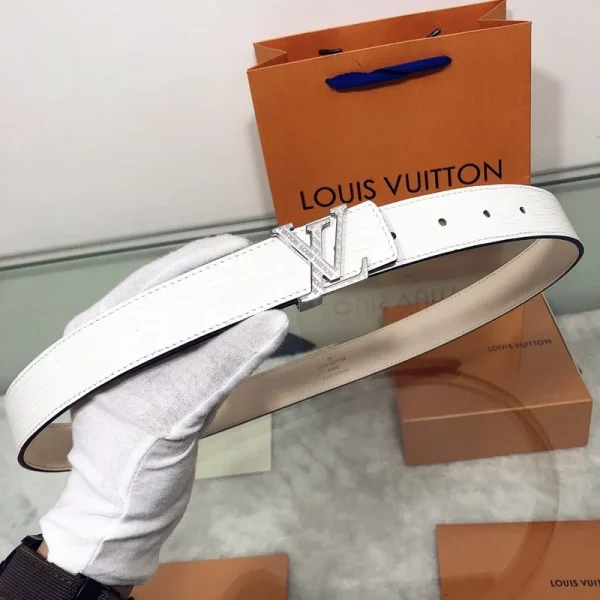 LOUIS VUITTON BELT – B0237