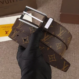 LOUIS VUITTON BELT – B0240