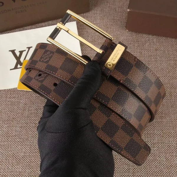LOUIS VUITTON BELT – B0243