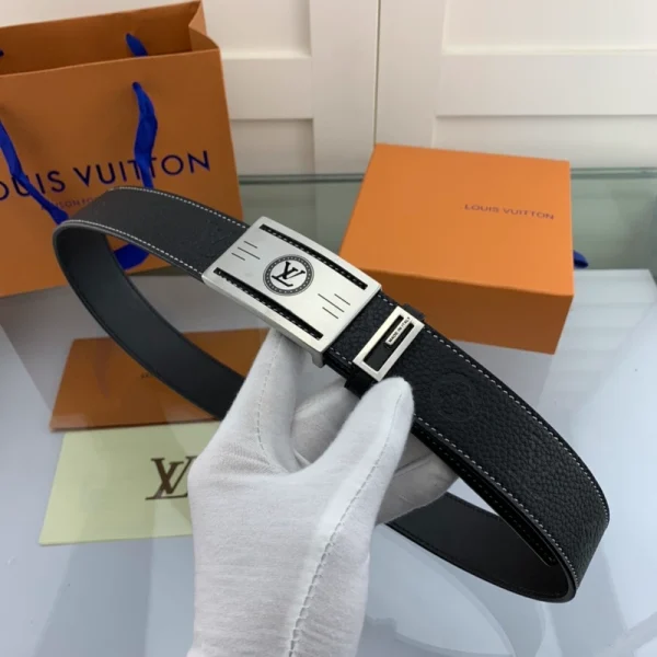 LOUIS VUITTON BELT – B0251
