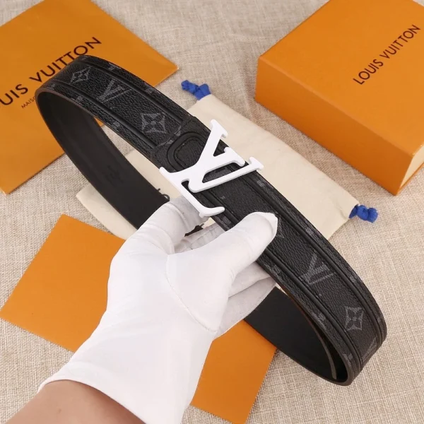LOUIS VUITTON BELT – B0255