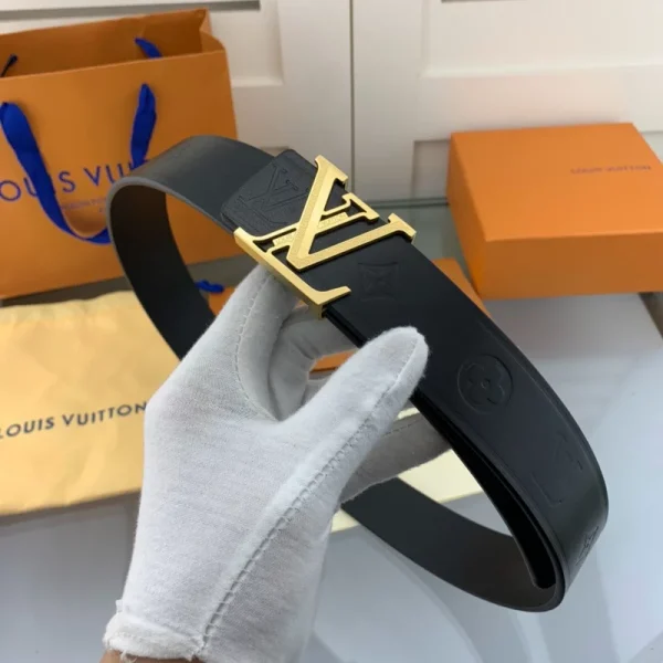 LOUIS VUITTON BELT – B0261