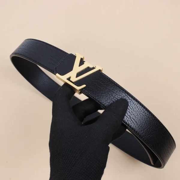 LOUIS VUITTON BELT – B0268