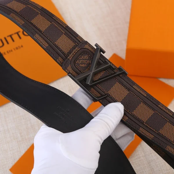 LOUIS VUITTON BELT – B0270 - Image 2
