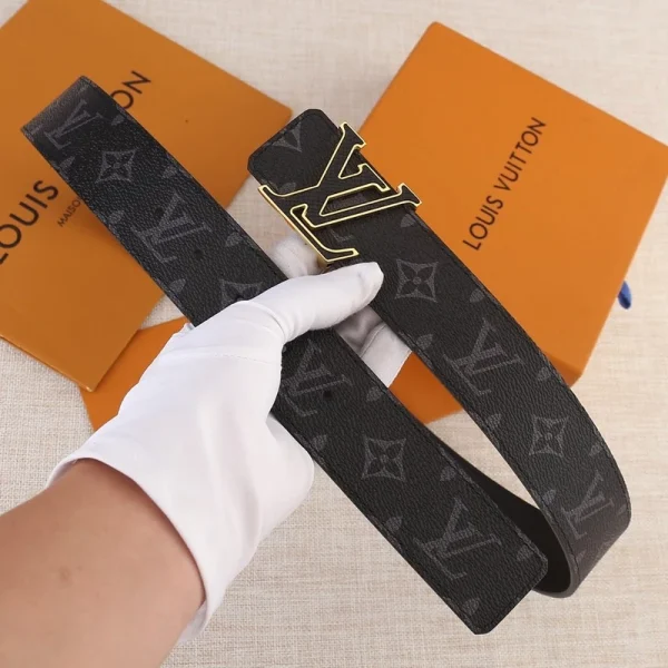 LOUIS VUITTON BELT – B0276