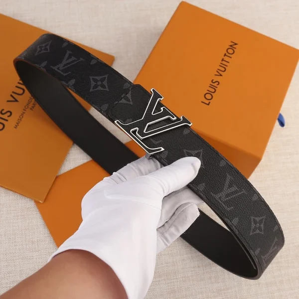 LOUIS VUITTON BELT – B0278