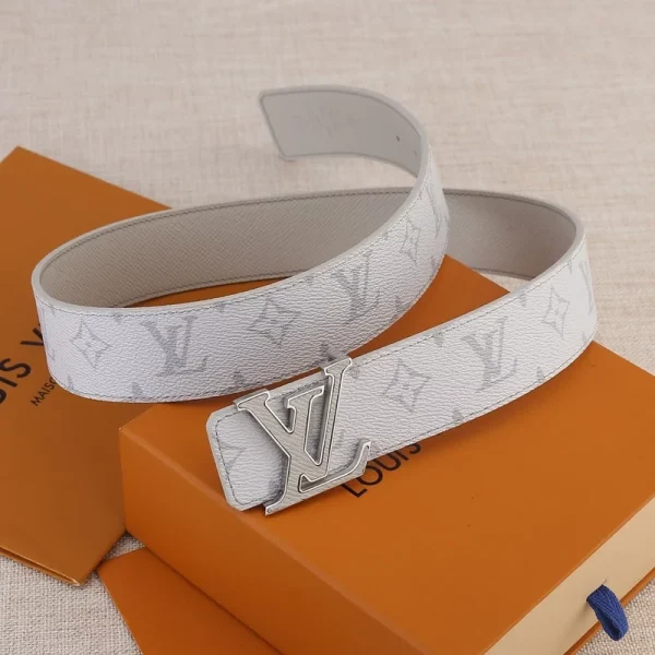 LOUIS VUITTON BELT – B0279 - Image 2
