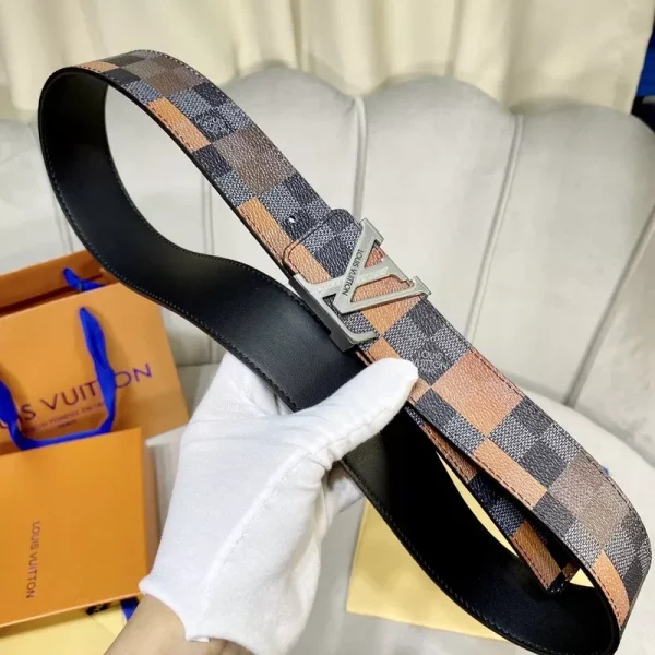 LOUIS VUITTON BELT – B0287