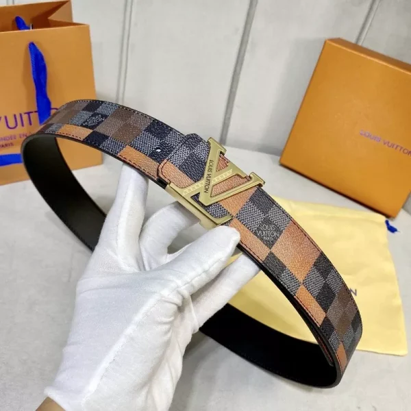LOUIS VUITTON BELT – B0288