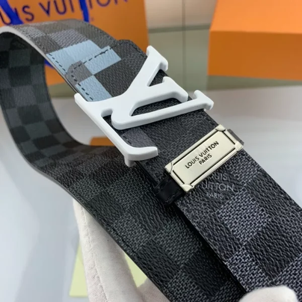 LOUIS VUITTON BELT – B0294 - Image 4