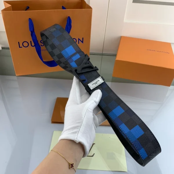LOUIS VUITTON BELT – B0295