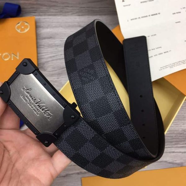 LOUIS VUITTON BELT – B070