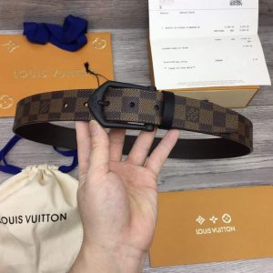 LOUIS VUITTON BELT – B074