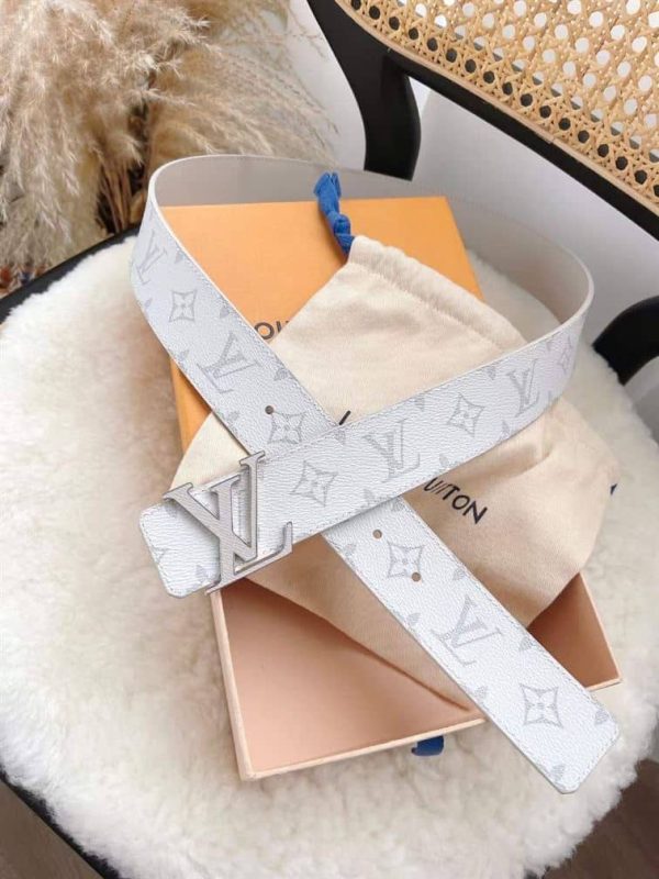 LOUIS VUITTON BELT – B076 - Image 2