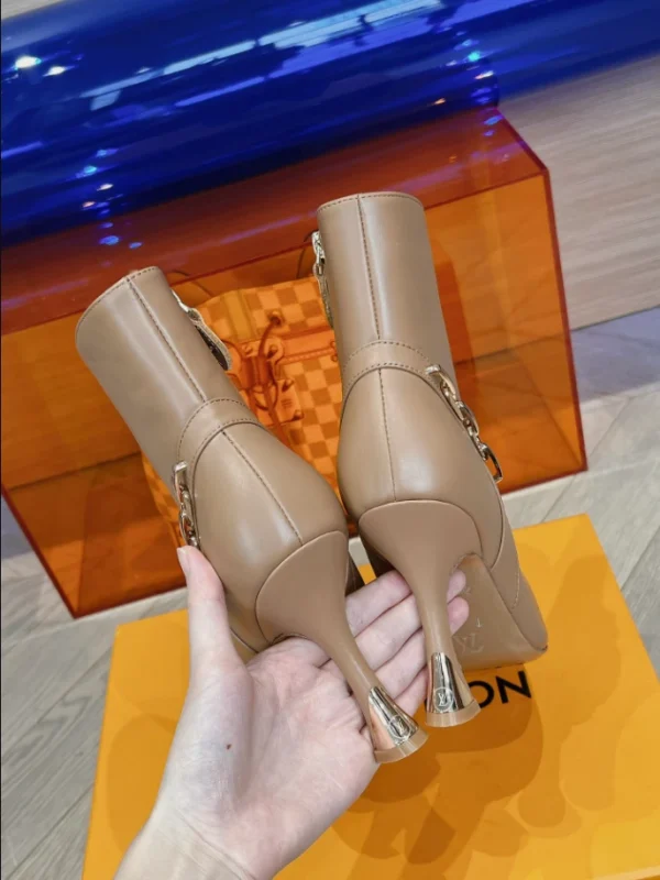LOUIS VUITTON BOOT – WLS009 - Image 5