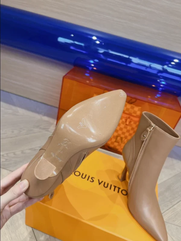 LOUIS VUITTON BOOT – WLS009 - Image 4